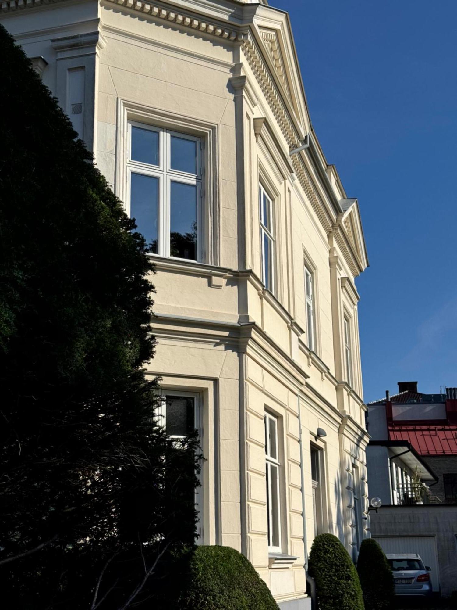 隆德The Embassy公寓 外观 照片